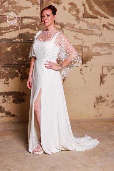 Robe de Mariée Tiana cape - Boutique Céline d'Al à Bolbec 76210